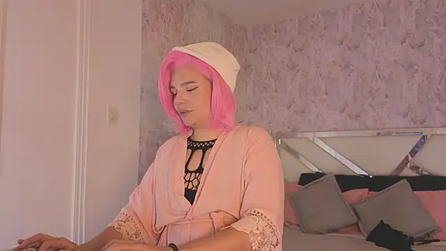 april summer  online show from 04.14.26