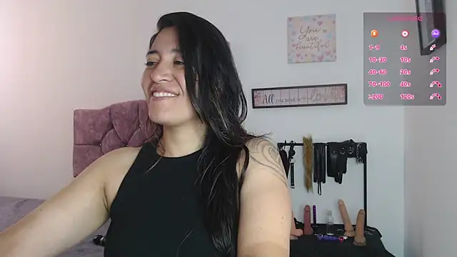 Snapshot of violeta_scott chatting on 06.20.26 violeta scott online show from 06.20.26