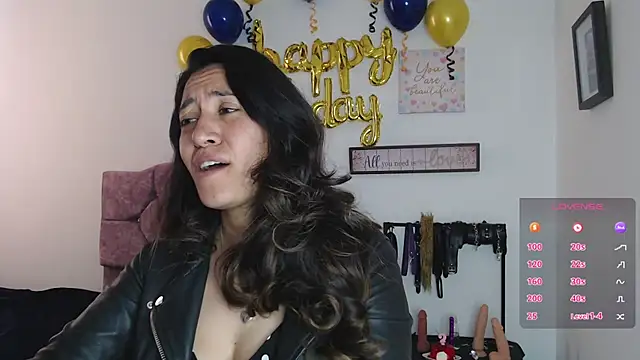 Snapshot of violeta_scott chatting on 06.30.26 violeta scott online show from 06.30.26
