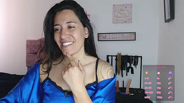 Snapshot of violeta_scott chatting on 07.31.26 violeta scott online show from 07.31.26