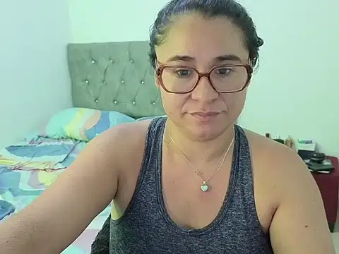 Snapshot of estrellajunior chatting on 05.29.26 estrellajunior online show from 05.29.26