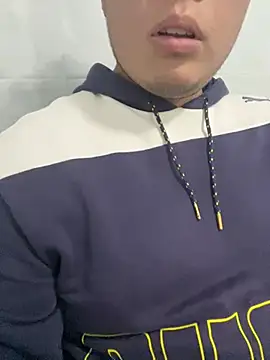 DanielZz69 online show from 04.28.26