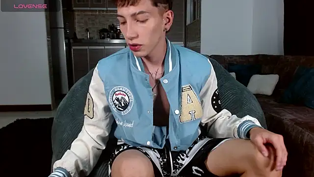 Snapshot of tiam_muller_fenix chatting on 05.06.26 tiam muller fenix online show from 05.06.26
