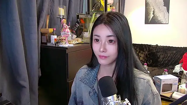 Snapshot of XiaoYuBao- chatting on 03.13.26 XiaoYuBao- online show from 03.13.26