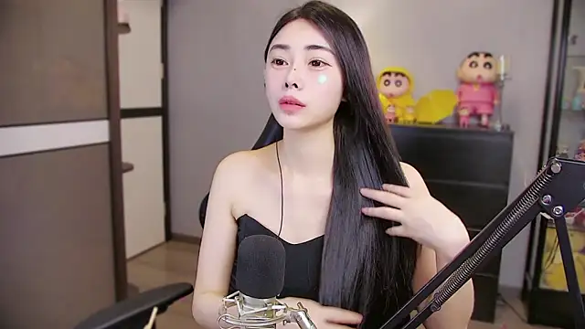 Snapshot of XiaoYuBao- chatting on 05.12.26 XiaoYuBao- online show from 05.12.26