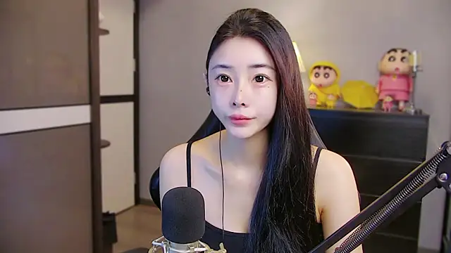 Snapshot of XiaoYuBao- chatting on 06.20.26 XiaoYuBao- online show from 06.20.26