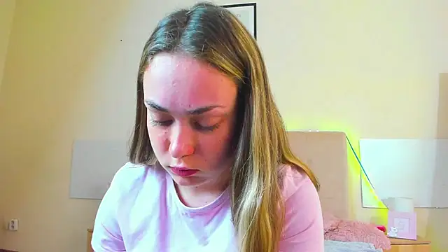 MelanieCuty online show from 06.20.26