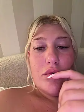 Lexi Laura online show from 04.14.26