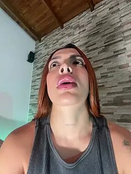 Snapshot of CiaraMorettii chatting on 05.22.26 CiaraMorettii online show from 05.22.26