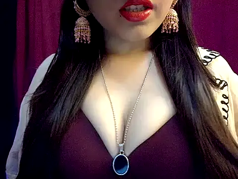 Snapshot of nadia_doll69 chatting on 05.20.26 nadia doll69 online show from 05.20.26
