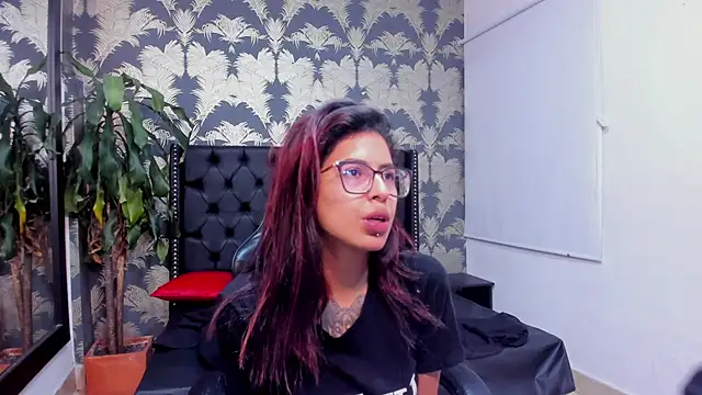 Snapshot of Emily_Lopera chatting on 05.03.26 Emily Lopera online show from 05.03.26