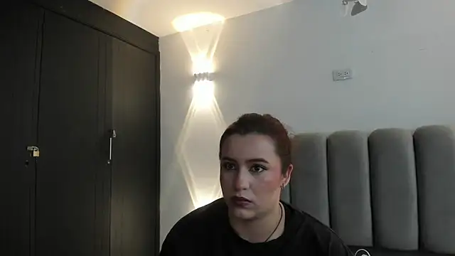 Snapshot of JeanneWilliams chatting on 06.10.26 JeanneWilliams online show from 06.10.26