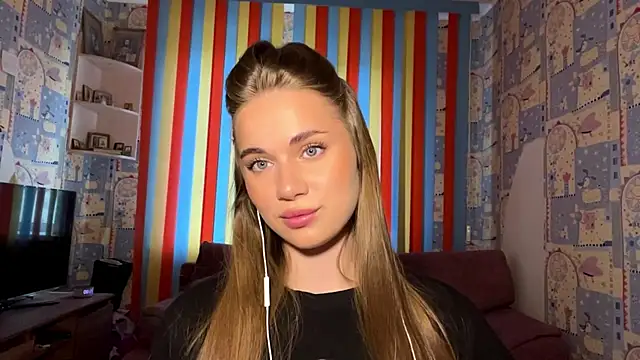 Snapshot of Miss_Blessnyth chatting on 06.17.26 Miss Blessnyth online show from 06.17.26