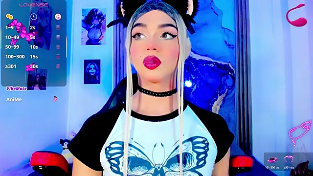 Snapshot of blonde_queen- chatting on 04.15.26 blonde queen- online show from 04.15.26