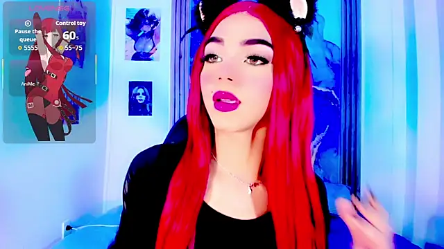 Snapshot of blonde_queen- chatting on 05.10.26 blonde queen- online show from 05.10.26