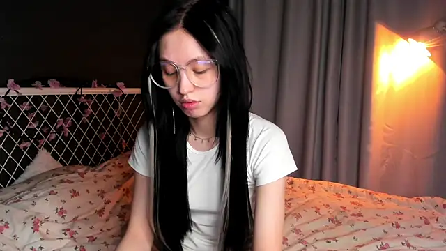 Snapshot of lizaa_breeze chatting on 07.21.26 lizaa breeze online show from 07.21.26