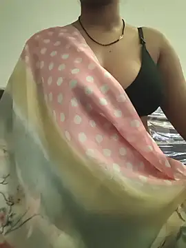 Snapshot of Shalini_08 chatting on 05.13.26 Shalini 08 online show from 05.13.26