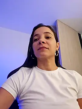 Snapshot of miaeyex chatting on 04.21.26 miaeyex online show from 04.21.26