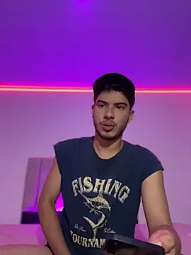 Snapshot of ApoloGray__ chatting on 04.10.26 ApoloGray online show from 04.10.26