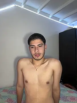 Snapshot of ApoloGray__ chatting on 05.26.26 ApoloGray online show from 05.26.26