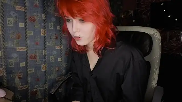 Snapshot of whiny_emo_boi chatting on 06.05.26 whiny emo boi online show from 06.05.26