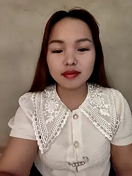 Snapshot of Mina_xYx chatting on 05.08.26 Mina xYx online show from 05.08.26