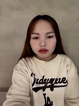 Snapshot of Mina_xYx chatting on 05.09.26 Mina xYx online show from 05.09.26