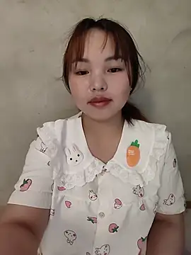 Snapshot of Mina_xYx chatting on 05.16.26 Mina xYx online show from 05.16.26