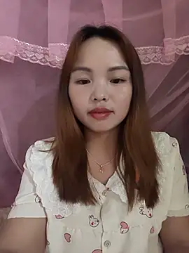 Snapshot of Mina_xYx chatting on 06.11.26 Mina xYx online show from 06.11.26