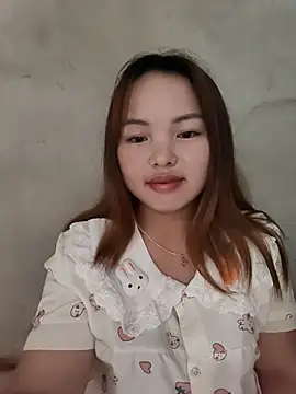 Snapshot of Mina_xYx chatting on 07.19.26 Mina xYx online show from 07.19.26