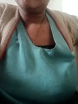 Snapshot of Mona_ji32 chatting on 03.21.26 Mona ji32 online show from 03.21.26