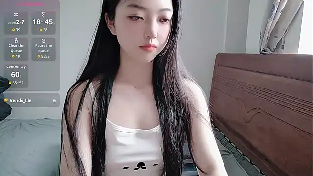 Snapshot of oblakitty_ chatting on 05.30.26 oblakitty online show from 05.30.26