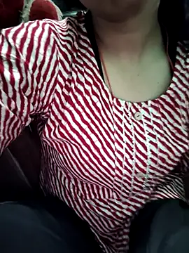 model seela online show from 04.12.26