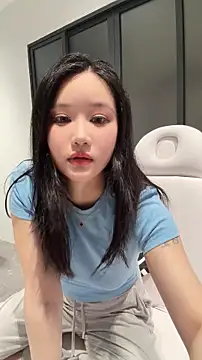 Snapshot of anan_2121 chatting on 04.22.26 anan 2121 online show from 04.22.26