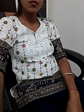 Snapshot of aushi_rajput chatting on 03.29.26 aushi rajput online show from 03.29.26