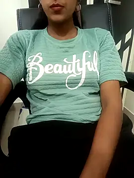 Snapshot of aushi_rajput chatting on 04.07.26 aushi rajput online show from 04.07.26