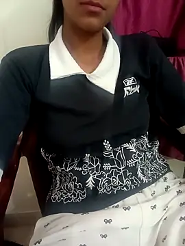 Snapshot of aushi_rajput chatting on 04.21.26 aushi rajput online show from 04.21.26