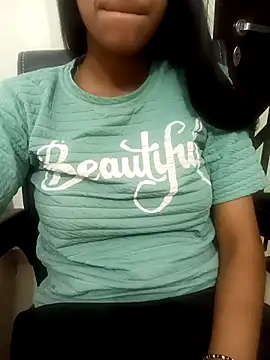 Snapshot of aushi_rajput chatting on 04.24.26 aushi rajput online show from 04.24.26