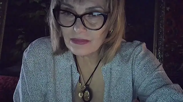 Lia Rayss online show from 04.29.26