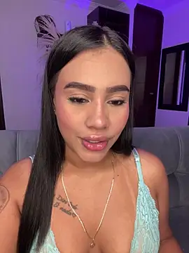 Snapshot of AlisonBeltran1 chatting on 05.28.26 AlisonBeltran1 online show from 05.28.26