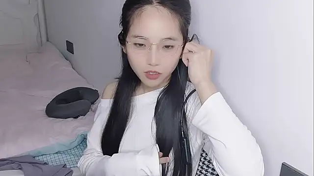 Snapshot of MIAOMIAO-666 chatting on 04.23.26 MIAOMIAO-666 online show from 04.23.26