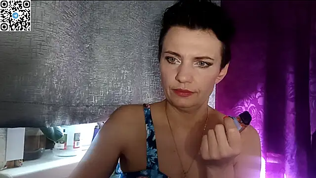 Snapshot of HotMamaQueen234 chatting on 05.08.26 HotMamaQueen234 online show from 05.08.26