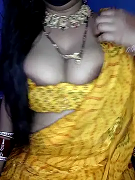 Snapshot of Miss_roohi chatting on 05.29.26 Miss roohi online show from 05.29.26