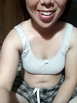 Snapshot of Limchann chatting on 04.04.26 Limchann online show from 04.04.26