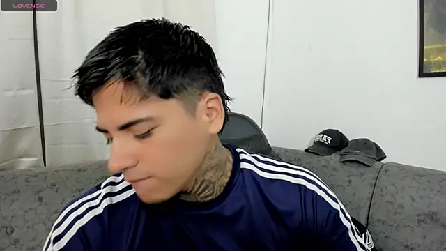 Snapshot of sweetlatinoboy chatting on 07.25.26 sweetlatinoboy online show from 07.25.26