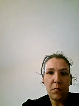Snapshot of DeaEvy chatting on 03.26.26 DeaEvy online show from 03.26.26