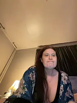 JulieetteLatte online show from 05.15.26