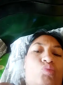 LatinSquirtBaby online show from 06.07.26