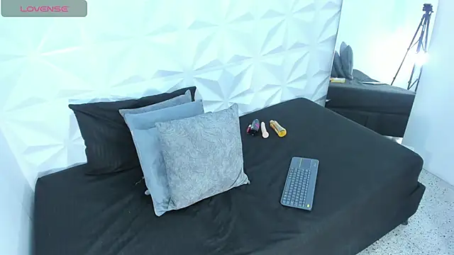 Snapshot of Sophia_cleithon1 chatting on 03.28.26 Sophia cleithon1 online show from 03.28.26
