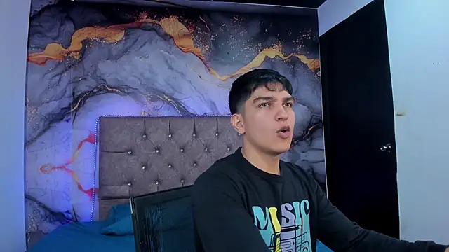 Snapshot of ZytherWolf chatting on 03.17.26 ZytherWolf online show from 03.17.26